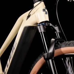 CUBE REACTION HYBRID PRO 500 2022 - Monvelo.com